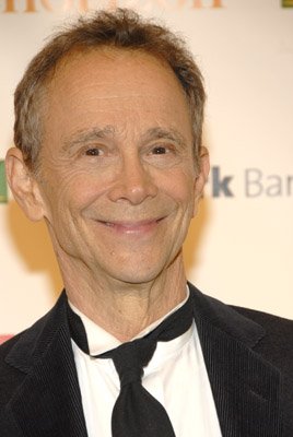 Фото - Джоэл Грей: 268x400 / 21 Кб