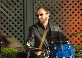 Фото - Ринго Старр: 284x202 / 18 Кб