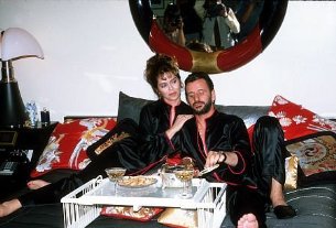 Фото - Ринго Старр: 305x207 / 21 Кб