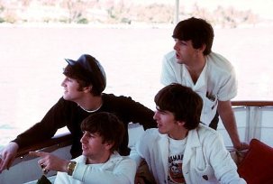 Фото - Ринго Старр: 303x204 / 15 Кб