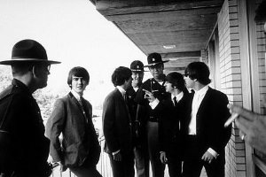 Фото - Джордж Харрисон: 300x200 / 17 Кб