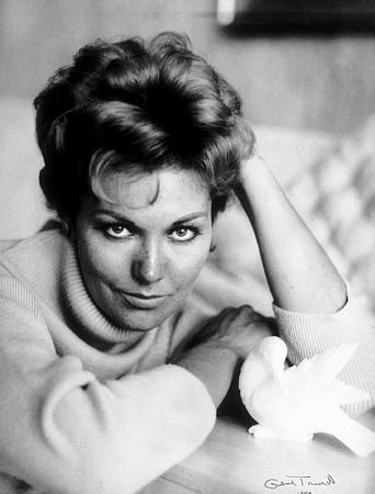 Фото - Ким Новак: 342x450 / 28 Кб