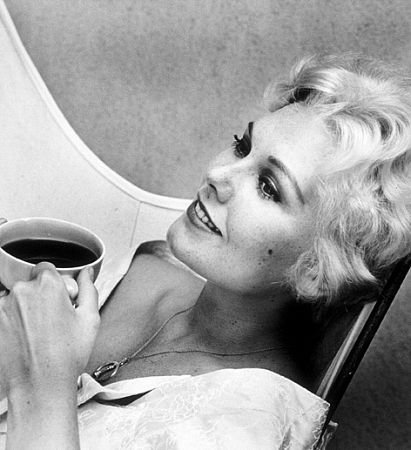 Фото - Ким Новак: 411x450 / 37 Кб