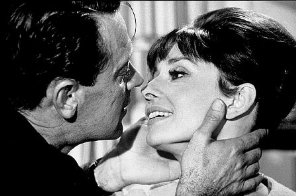 Фото - Одри Хепберн: 296x196 / 17 Кб