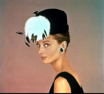 Фото - Одри Хепберн: 407x368 / 23 Кб