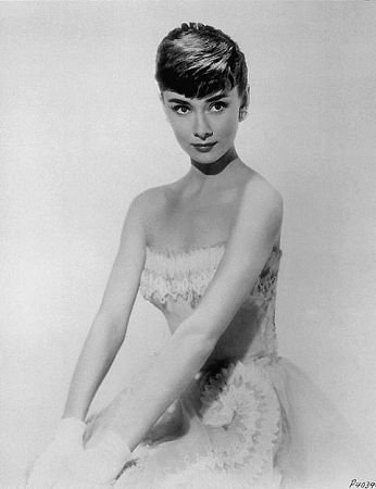 Фото - Одри Хепберн: 346x450 / 22 Кб