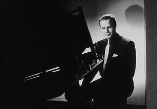 Фото - Марлон Брандо: 314x219 / 10 Кб