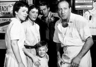 Фото - Анета Корсаут: 316x222 / 24 Кб