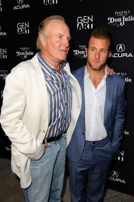 Фото - Джеймс Каан: 266x400 / 27 Кб