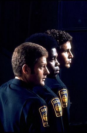 Фото - Сэм Мелвилл: 296x450 / 20 Кб