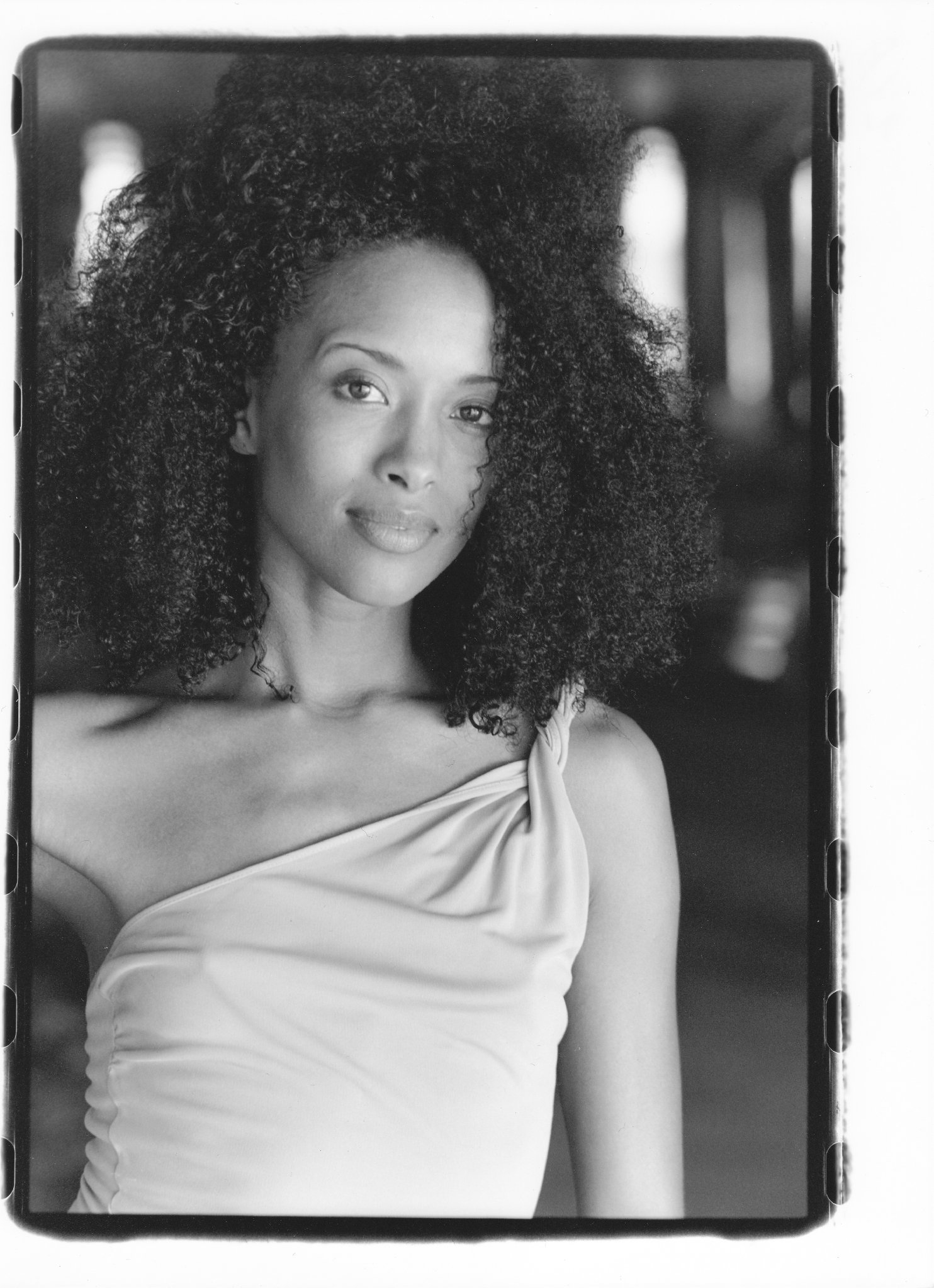 Фото - Karen Williams: 1484x2048 / 382 Кб