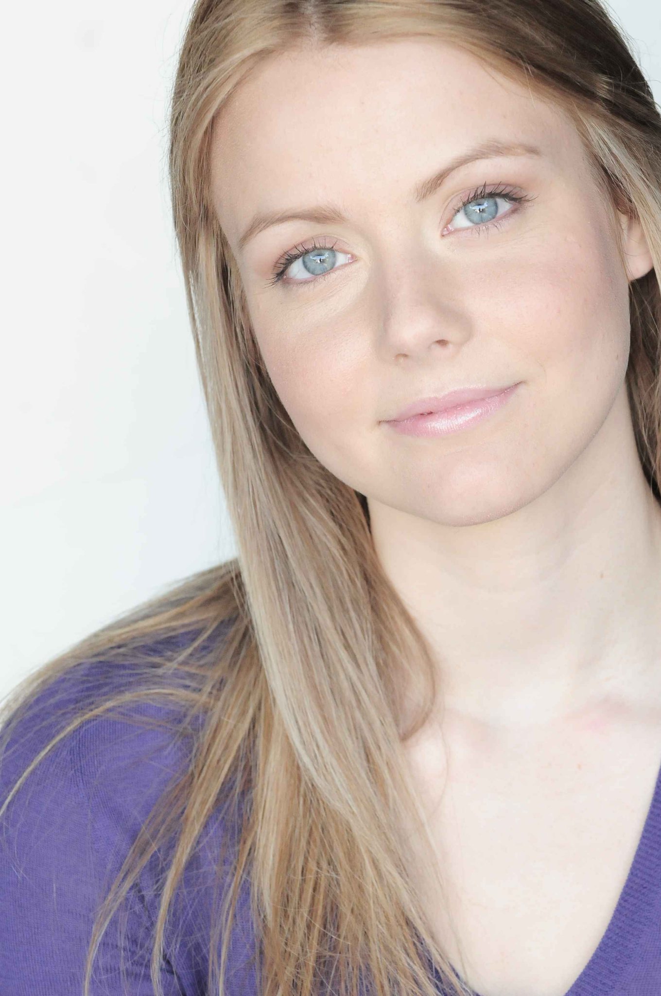 Фото - Katie Sagona: 1360x2048 / 295 Кб