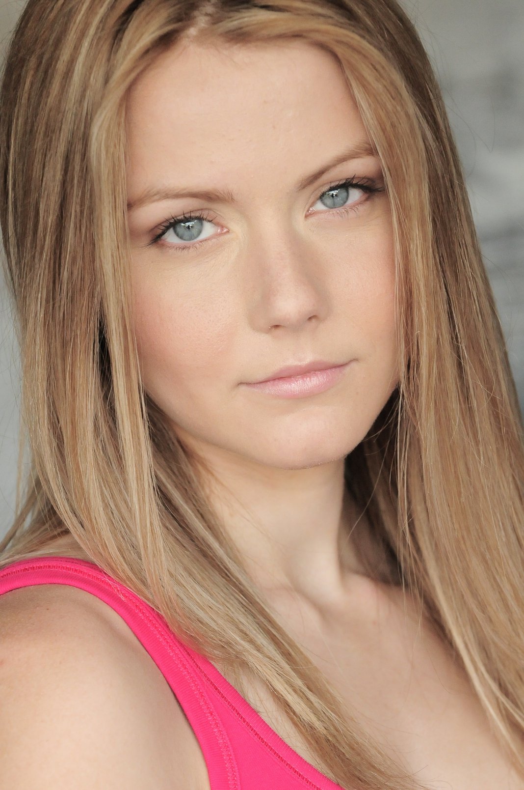 Фото - Katie Sagona: 1068x1608 / 276 Кб