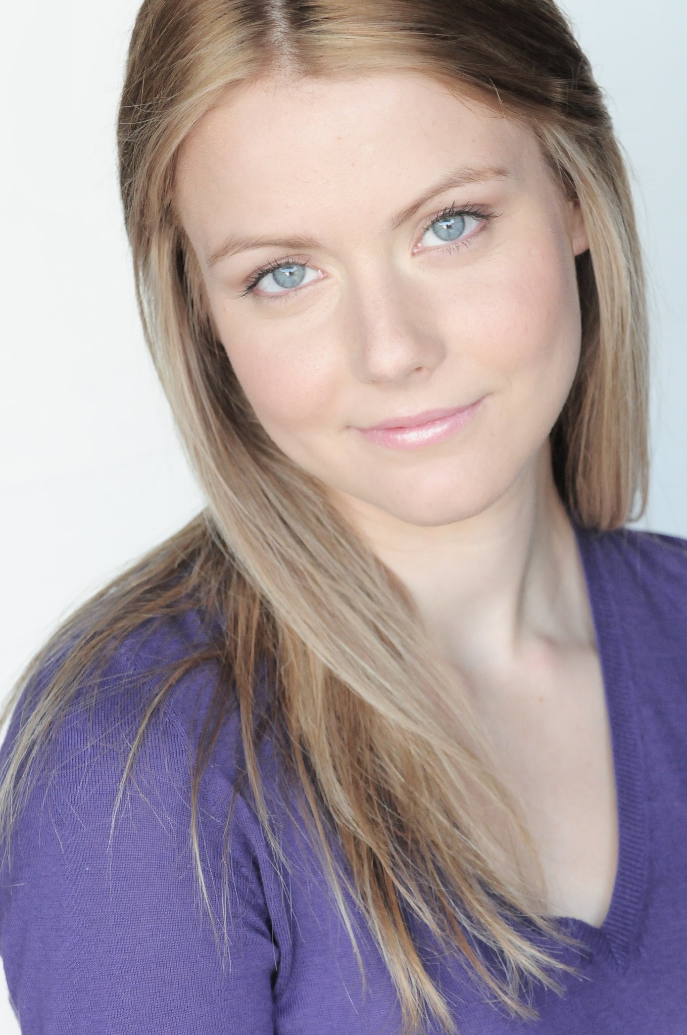 Фото - Katie Sagona: 1360x2048 / 373 Кб