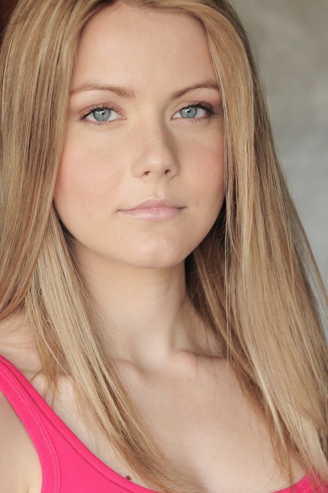 Фото - Katie Sagona: 1068x1608 / 289 Кб