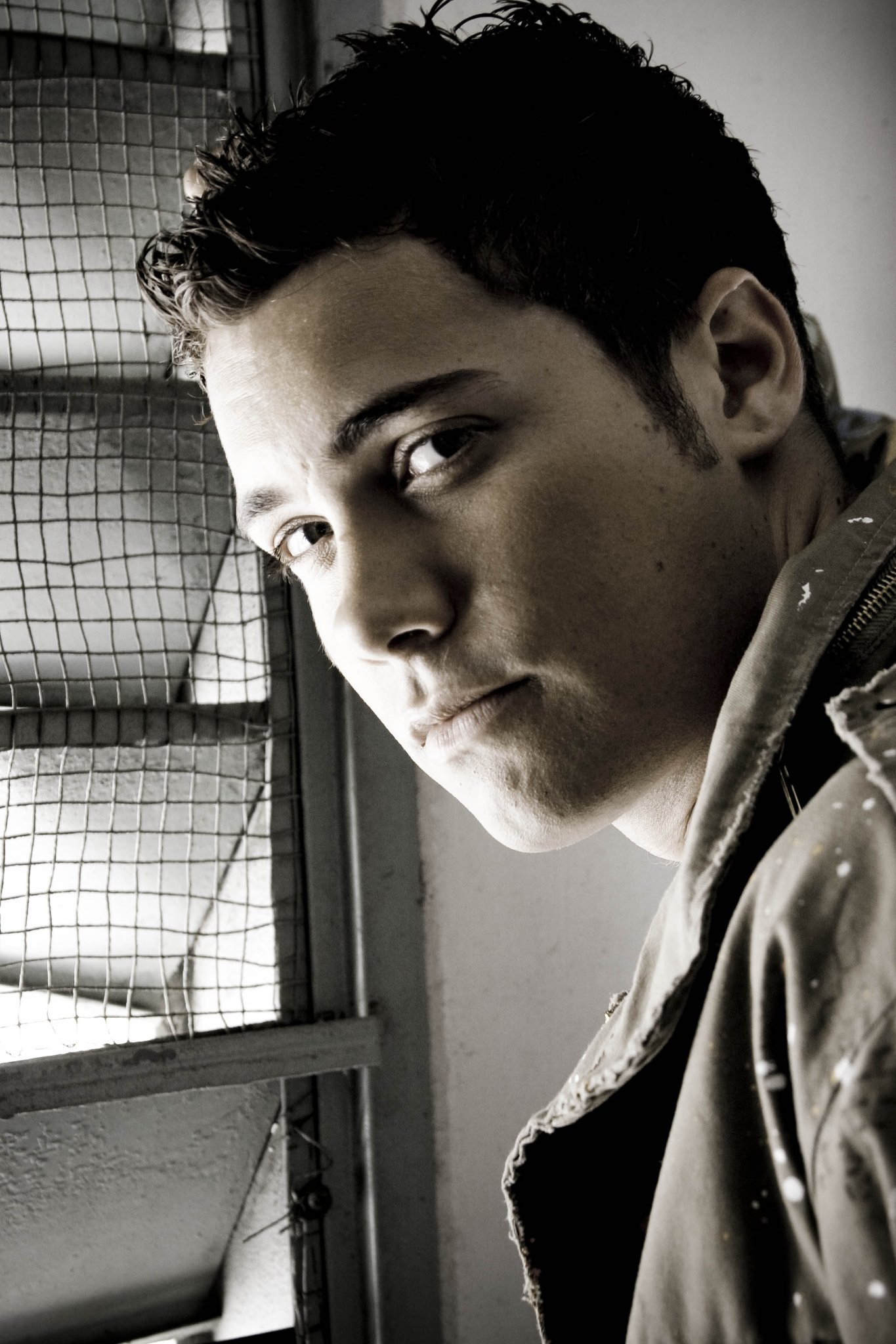 Фото - Эндрю Сили: 1365x2048 / 380 Кб