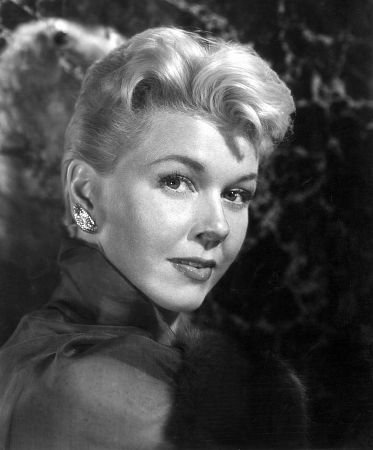 Фото - Дорис Дэй: 373x450 / 26 Кб