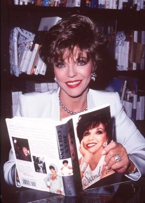 Фото - Джоан Коллинз: 286x400 / 28 Кб