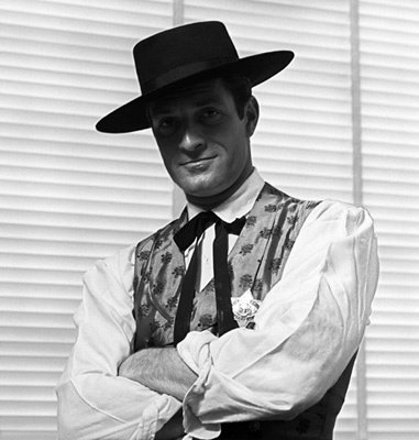 Фото - Хью О‘Брайан: 381x400 / 31 Кб