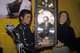 Фото - Майкл Джексон: 267x178 / 14 Кб