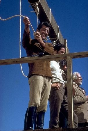 Фото - Дин Мартин: 303x450 / 33 Кб