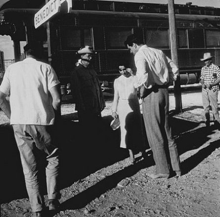 Фото - Рок Хадсон: 444x438 / 47 Кб