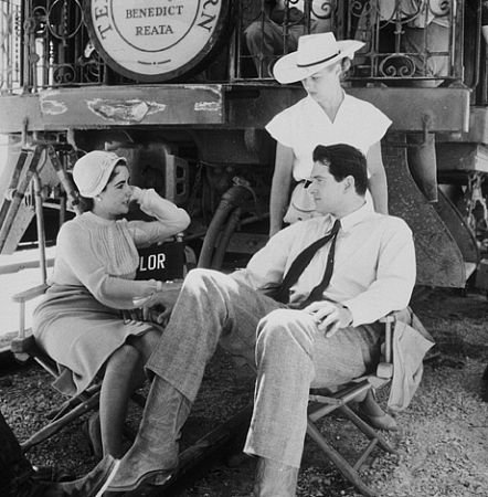 Фото - Рок Хадсон: 442x450 / 54 Кб