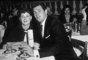 Фото - Рок Хадсон: 309x212 / 17 Кб