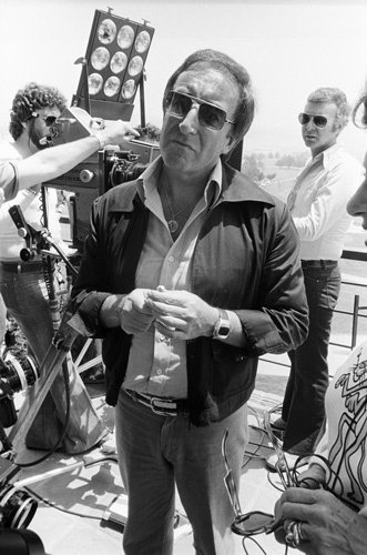 Фото - Питер Селлерс: 331x500 / 47 Кб