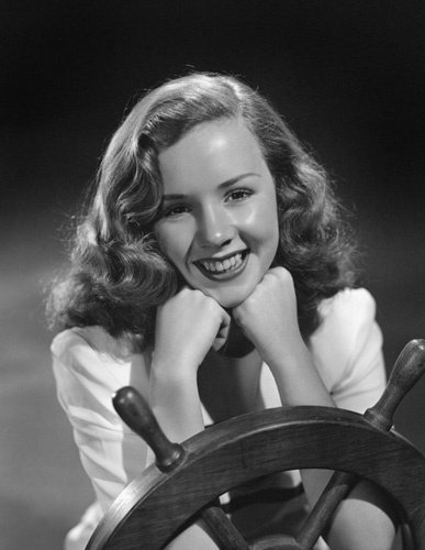 Фото - Пайпер Лори: 387x500 / 31 Кб