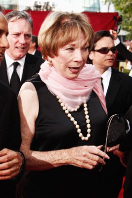 Фото - Ширли МакЛейн: 267x400 / 26 Кб