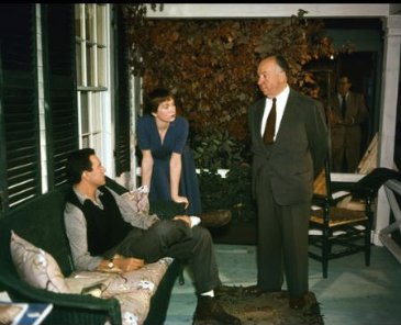 Фото - Ширли МакЛейн: 365x296 / 27 Кб