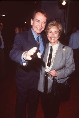 Фото - Дин Джоунс: 269x400 / 15 Кб