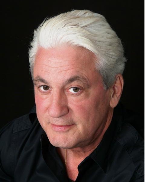 Фото - Марко Ст. Джон: 480x600 / 34 Кб