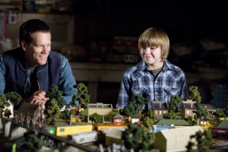 Фото - Кевин Бейкон: 323x215 / 19 Кб