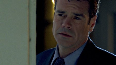 Фото - Марк Арнольд: 450x253 / 15 Кб