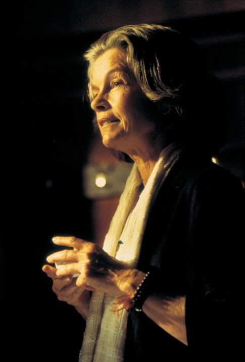 Фото - Женевьев Бюжольд: 485x716 / 35 Кб