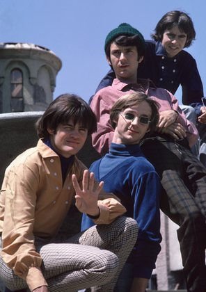 Фото - Дэви Джонс: 296x420 / 31 Кб