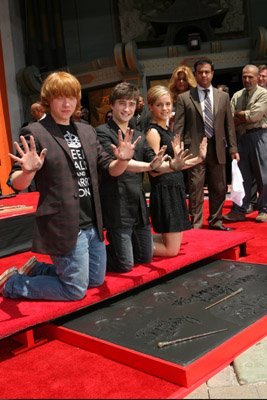 Фото - Дэниэл Рэдклифф: 267x400 / 32 Кб