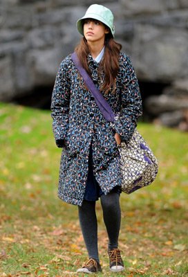 Фото - Джессика Альба: 272x400 / 32 Кб