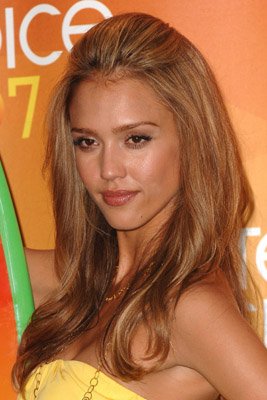 Фото - Джессика Альба: 267x400 / 27 Кб