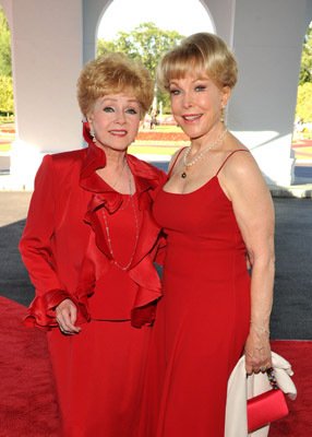 Фото - Барбара Иден: 286x400 / 23 Кб