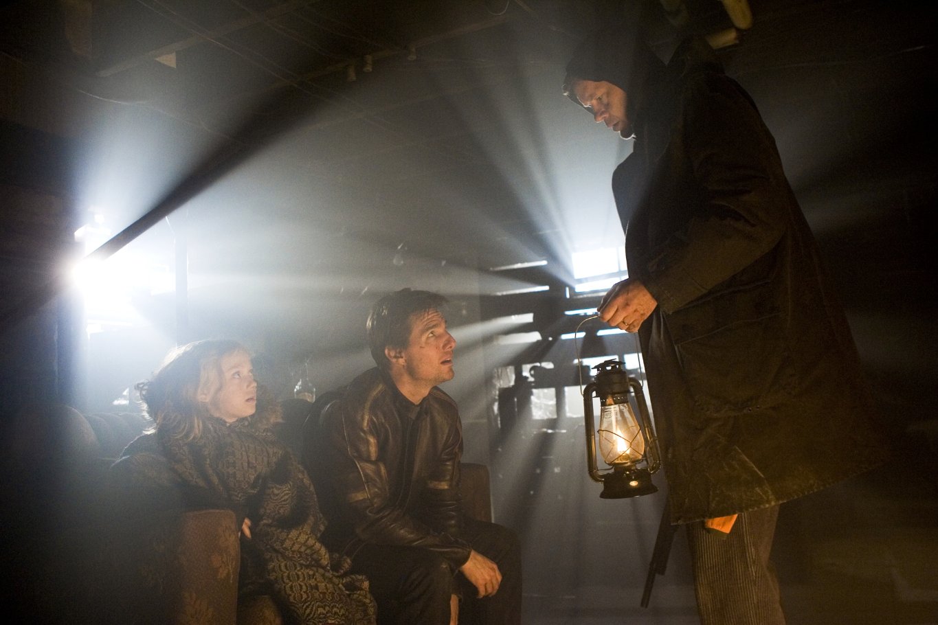 Фото - Дакота Фаннинг: 1365x910 / 155 Кб