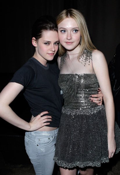 Фото - Дакота Фаннинг: 413x600 / 47 Кб