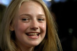 Фото - Дакота Фаннинг: 267x178 / 9 Кб