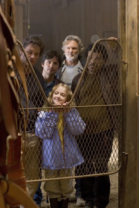 Фото - Дакота Фаннинг: 450x675 / 70 Кб