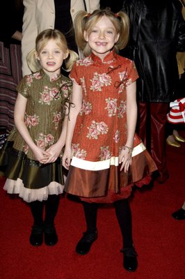 Фото - Дакота Фаннинг: 266x400 / 29 Кб