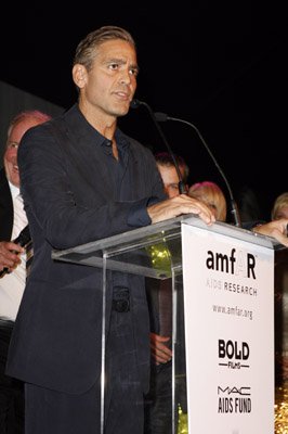 Фото - Джордж Клуни: 266x400 / 20 Кб