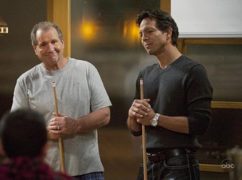 Фото - Бенджамин Брэтт: 478x357 / 29 Кб