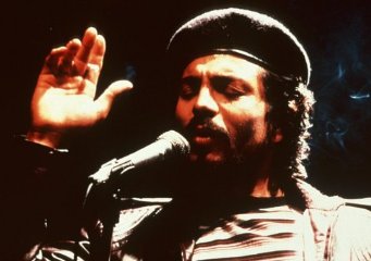 Фото - Бенджамин Брэтт: 341x240 / 18 Кб